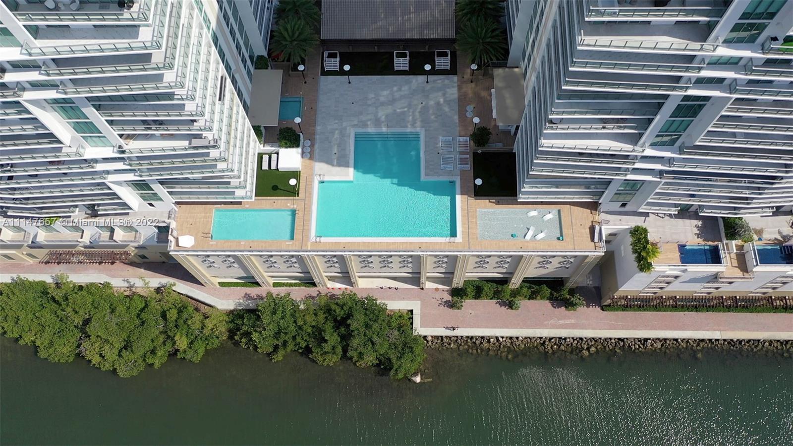 330 Sunny Isles Boulevard, Unit 5802 Sunny Isles Beach, FL 33160 - Photo 28 of 34