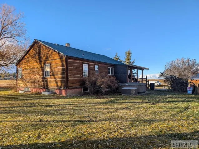 $850,000 | 3235 South 5000 West, Driggs, ID 83422