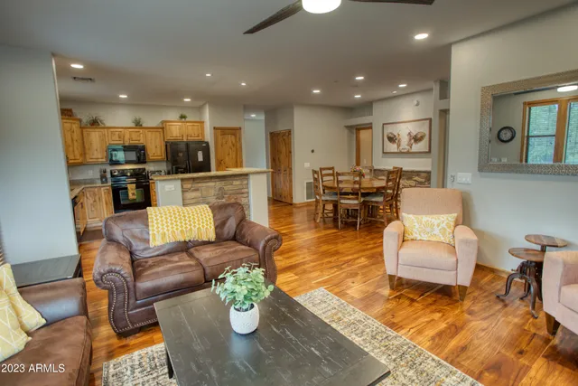 $375,000 | 3700 West Black Oak Loop, Unit A4, Show Low, AZ 85901