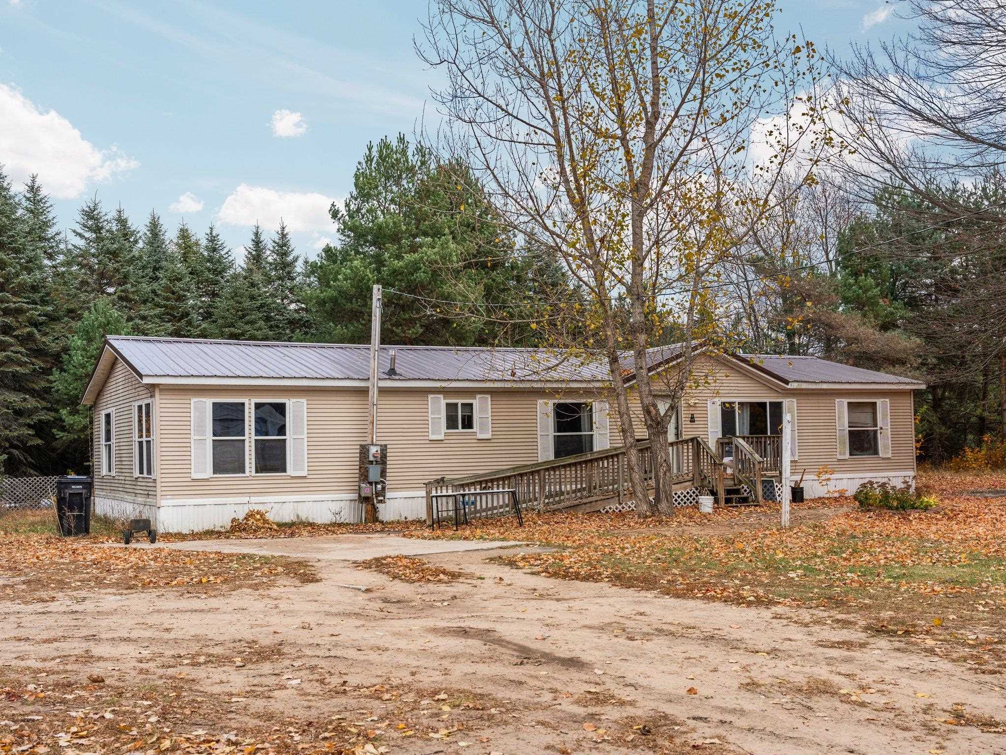 18653 Wells Road Thompsonville, MI 49683 - Photo 6 of 37 Gallery Image 6