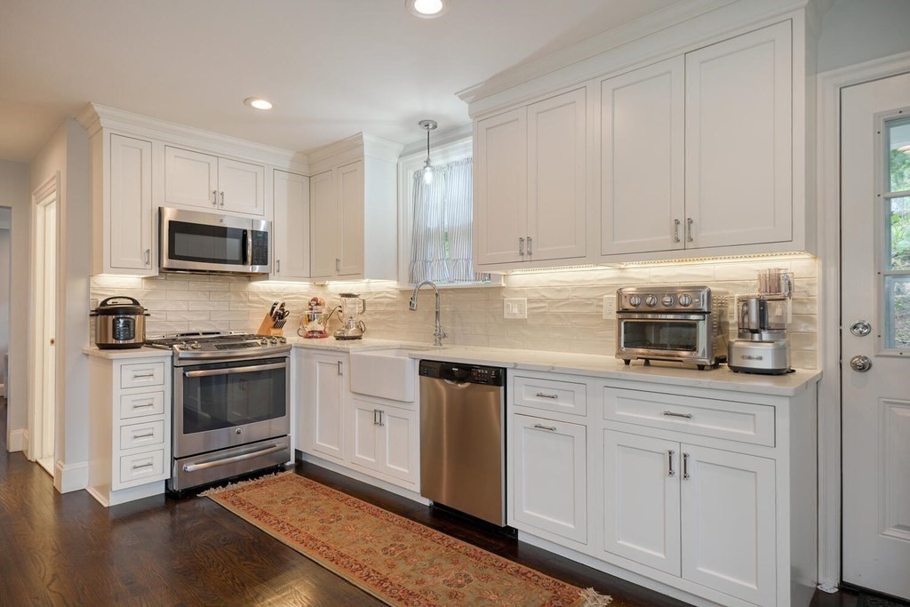 100 Columbia Road Arlington, MA 02474 - Photo 14 of 29 Gallery Image 14