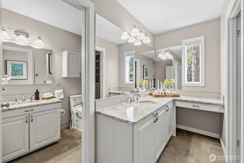 $1,150,000 | 17434 Northeast 40th Place, Unit C5, Redmond, WA 98052