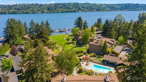 $1,150,000 | 17434 Northeast 40th Place, Unit C5, Redmond, WA 98052