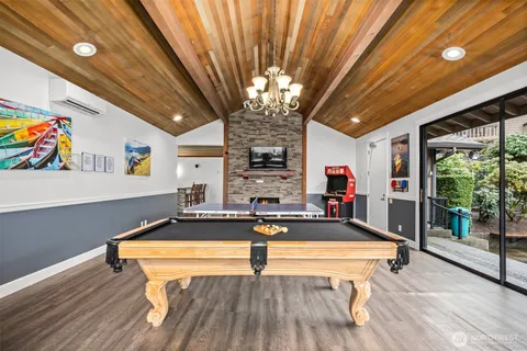 $1,150,000 | 17434 Northeast 40th Place, Unit C5, Redmond, WA 98052