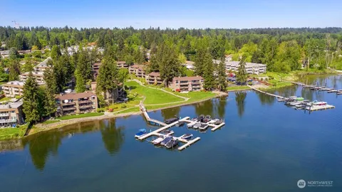 $1,145,000 | 17434 Northeast 40th Place, Unit C5, Redmond, WA 98052