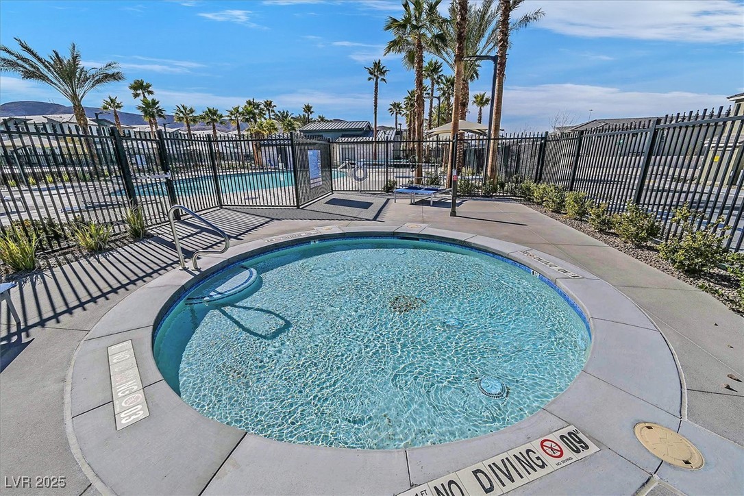 12264 Radiant Sunrise Road, Unit 3 Las Vegas, NV 89183 - Photo 26 of 35