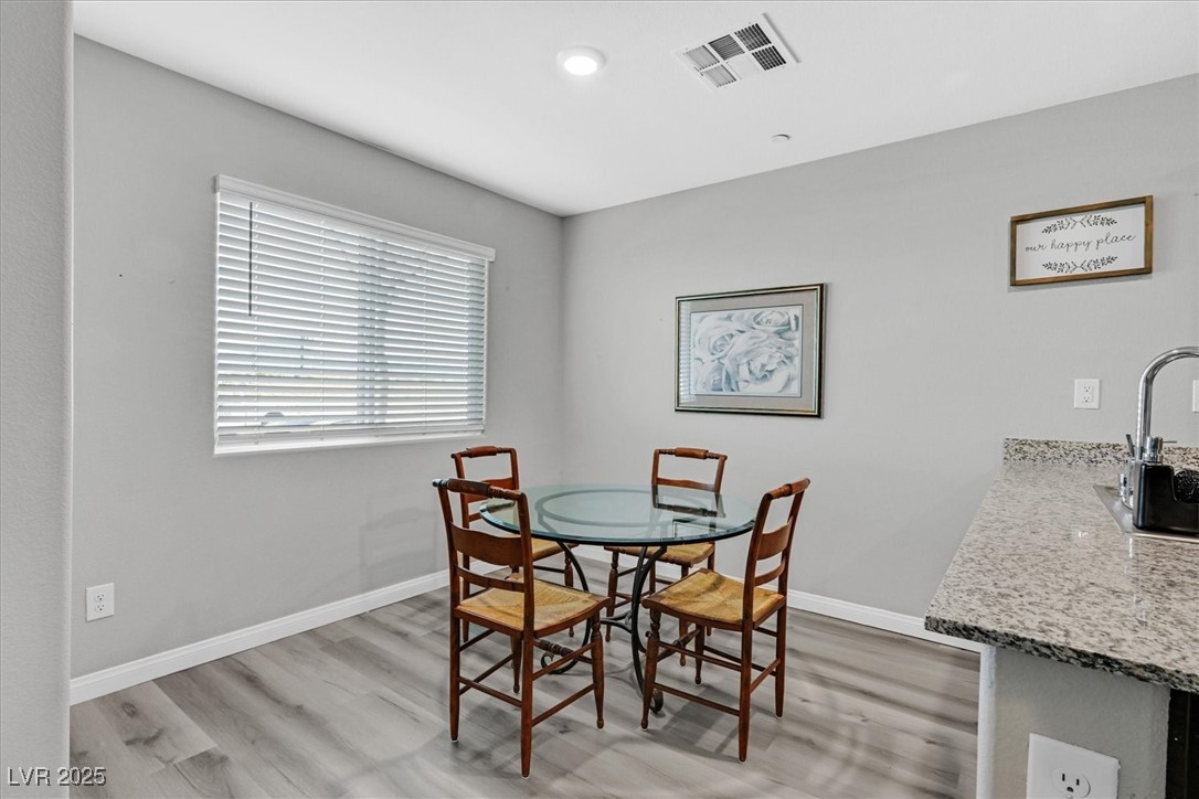 12264 Radiant Sunrise Road, Unit 3 Las Vegas, NV 89183 - Photo 3 of 35