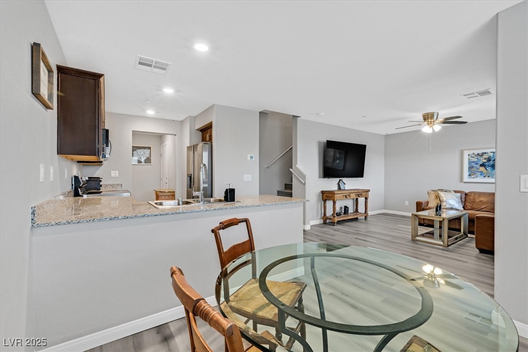 12264 Radiant Sunrise Road, Unit 3 Las Vegas, NV 89183 - Photo 4 of 35