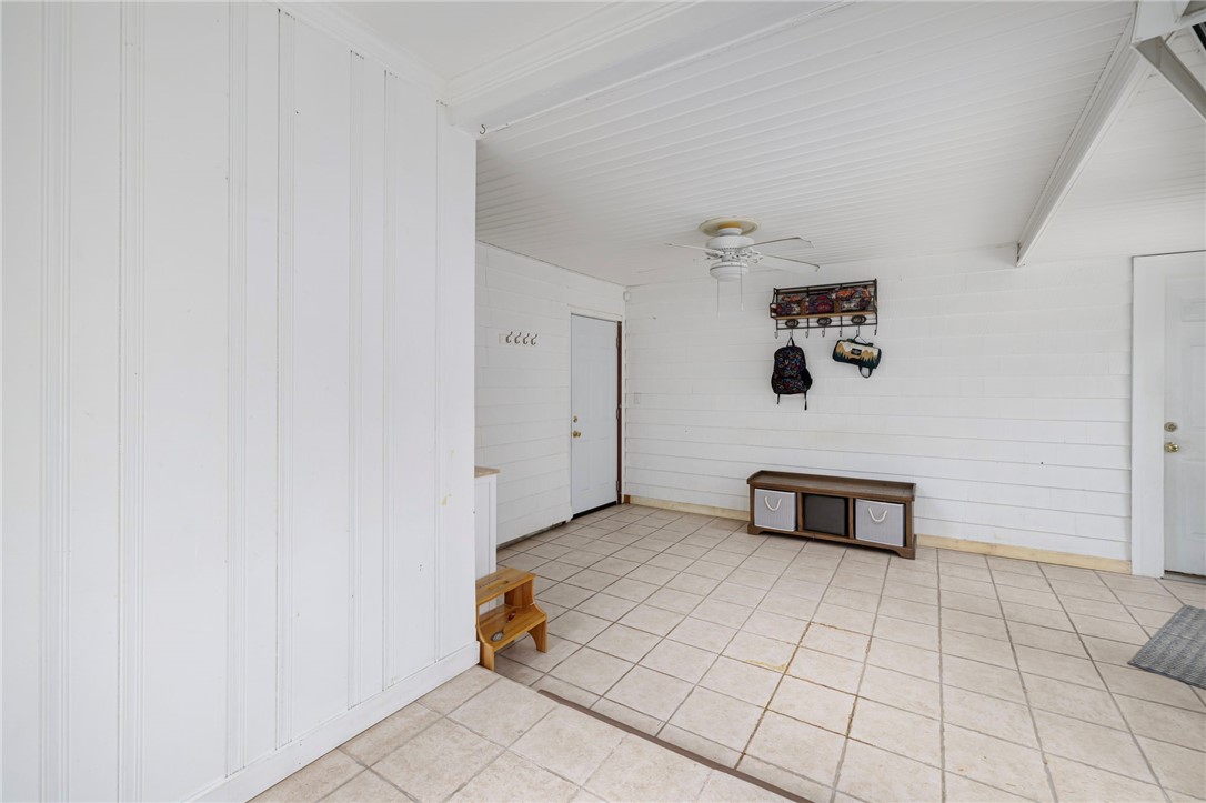 11 Doane Street Cranston, RI 02910 - Photo 16 of 38
