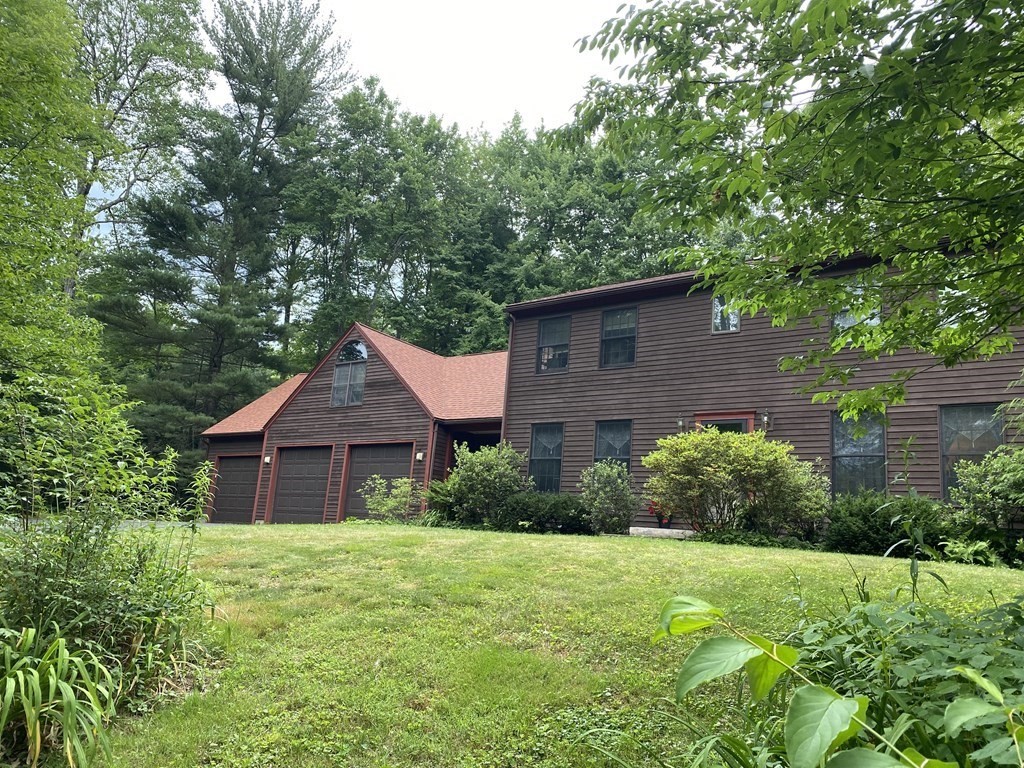 76 Woodlot Road Amherst, MA 01002 - Photo 3 of 42 Gallery Image 3