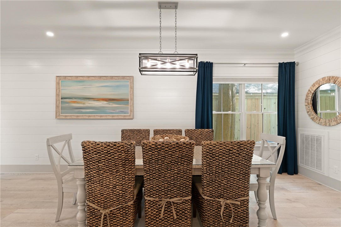 1017 Ocean View Avenue St. Simons Island, GA 31522 - Photo 11 of 59