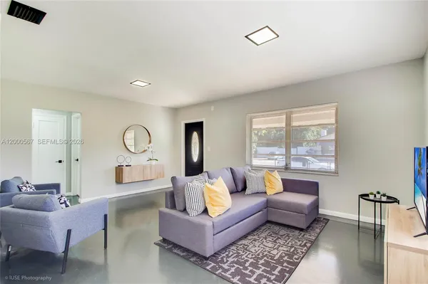 $3,495 | 755 Northwest 43rd Street, Miami, FL 33127