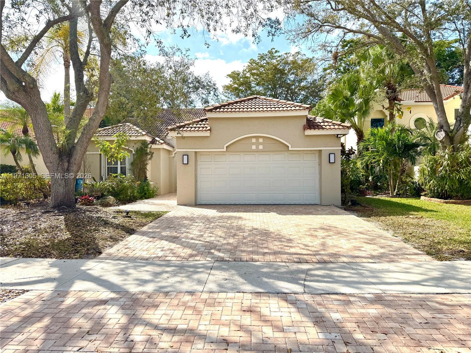 1540 Seabay Road Weston, FL 33326 - Photo 2 of 32