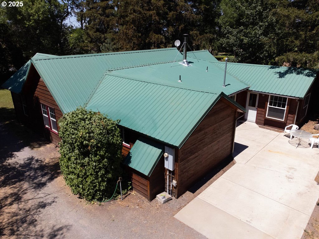 57881 Godley Road Union, OR 97883 - Photo 34 of 44 Garage
