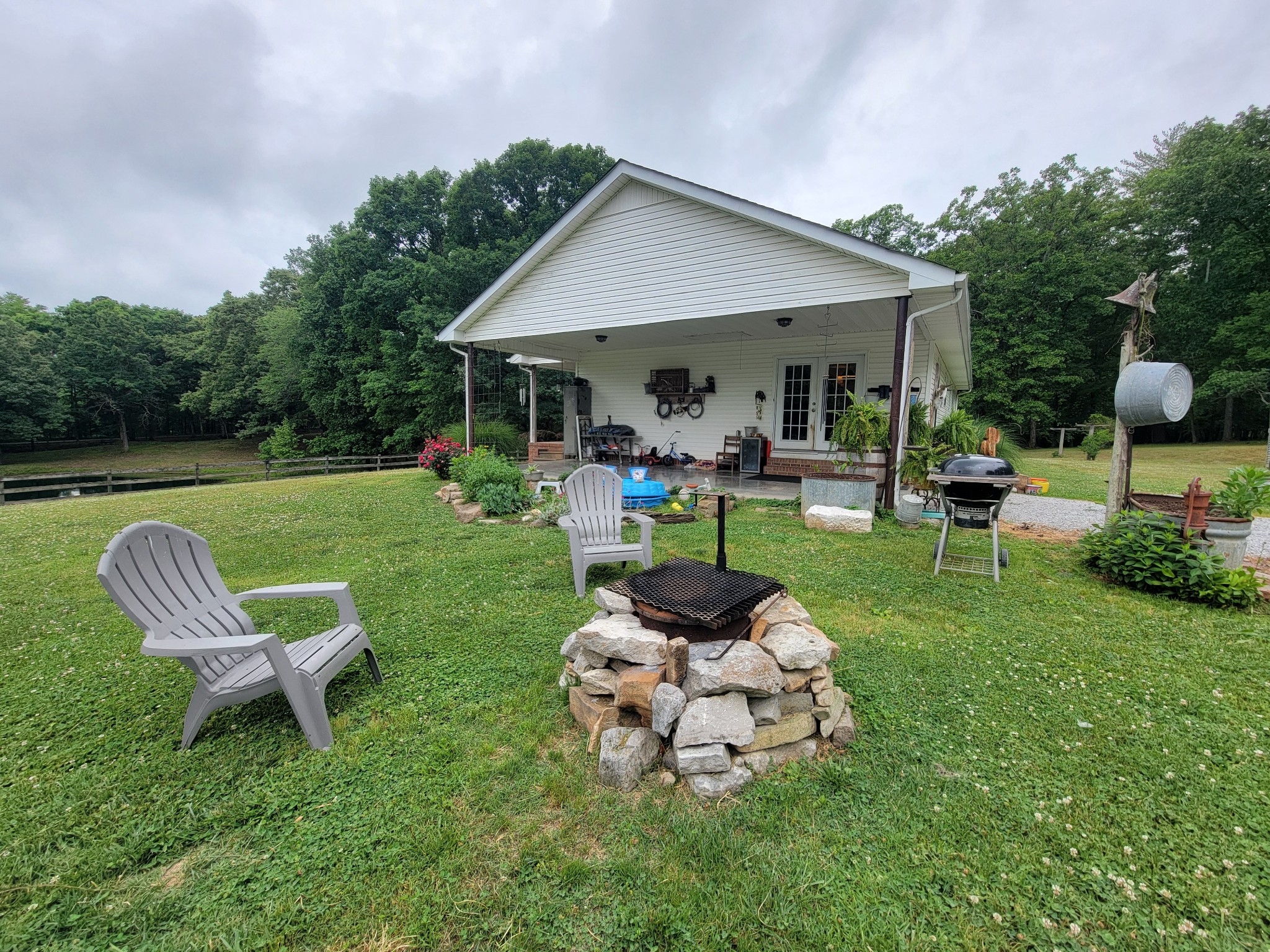 1089 Jim Clark Road Erin, TN 37061 - Photo 30 of 71