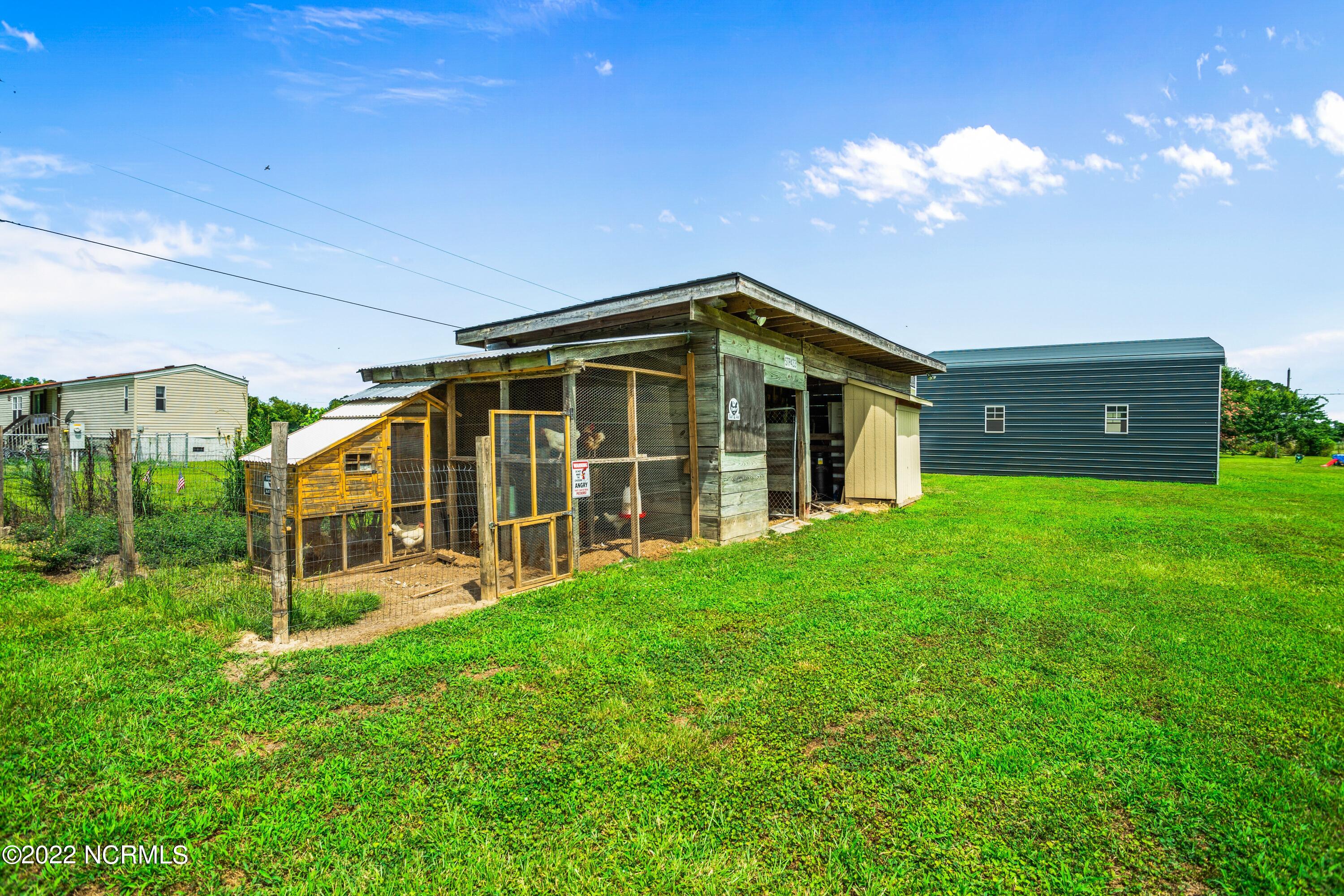 1388 Deppe Loop Road Maysville, NC 28555 - Photo 12 of 29 barn workshop