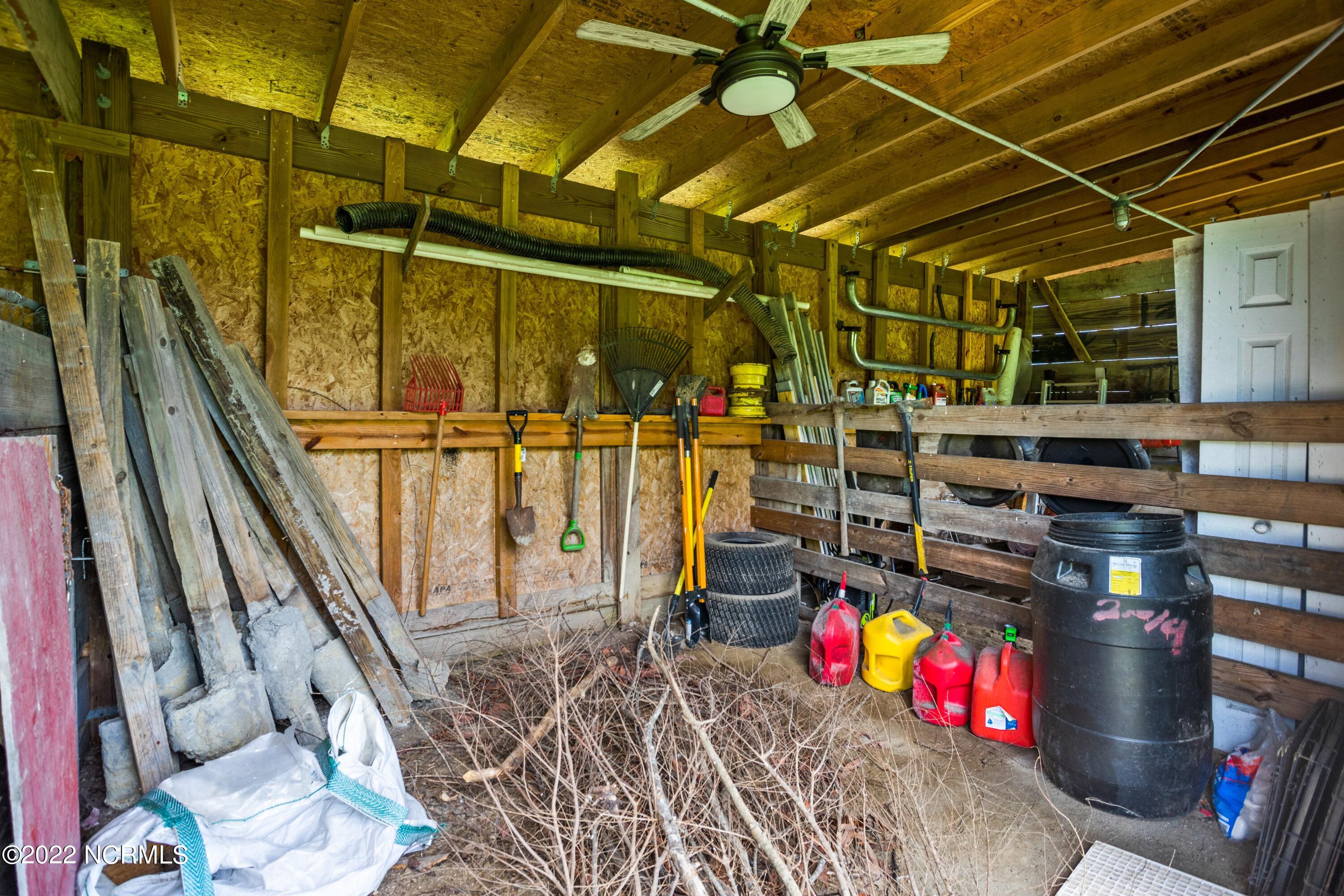 1388 Deppe Loop Road Maysville, NC 28555 - Photo 14 of 29 barn