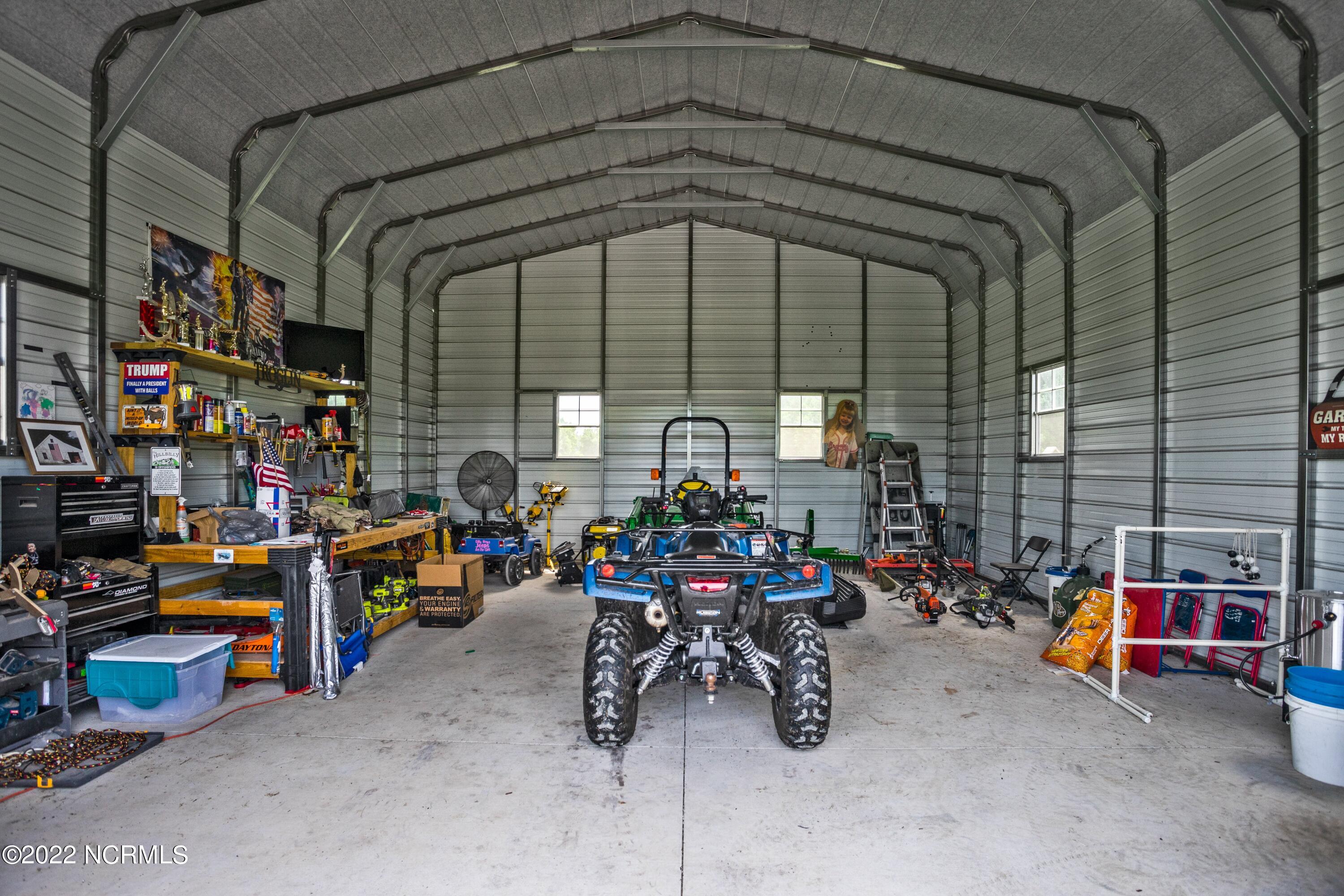 1388 Deppe Loop Road Maysville, NC 28555 - Photo 6 of 29 building