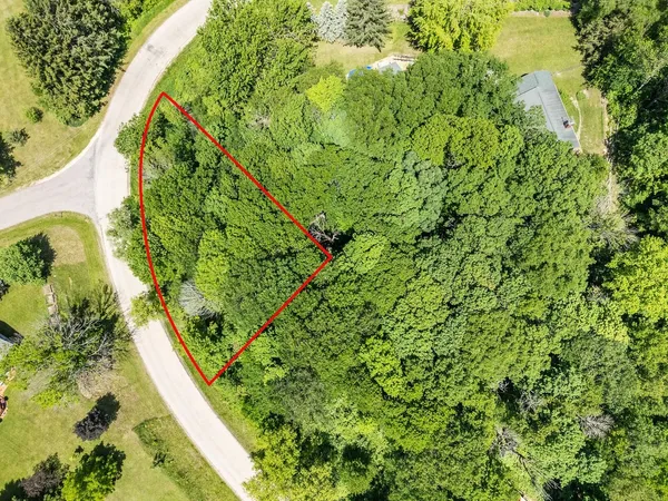 $21,900 | Lt 32-goldfinch West Lt 32-goldfinch W Redstone La, La Valle, WI 53941