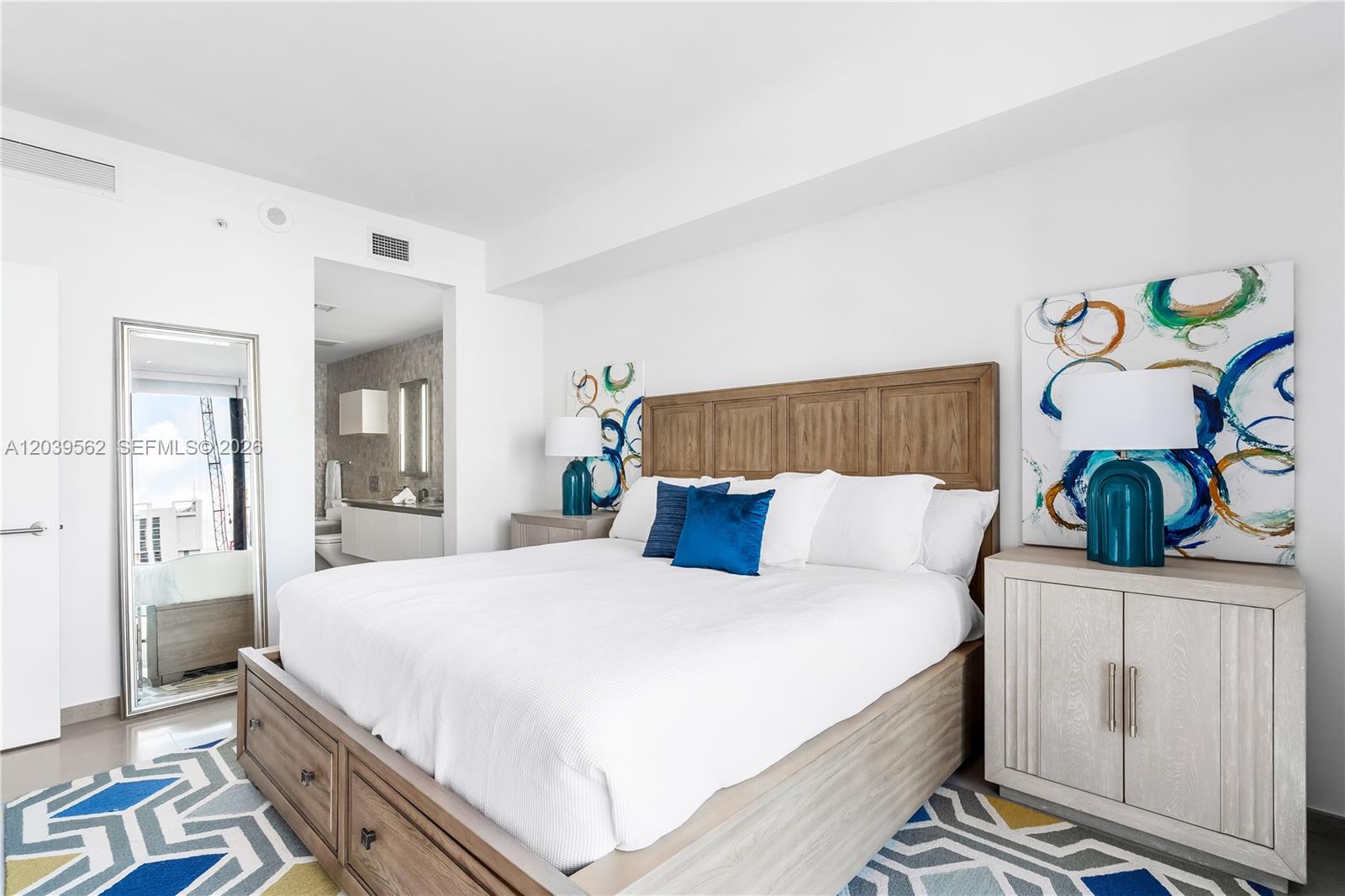 88 Southwest 7th Street, Unit 1006 Miami, FL 33130 - Photo 15 of 49