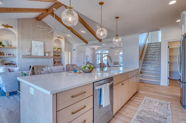 $849,000 | 8818 Jenkins Drive, Evansville, IN 47725