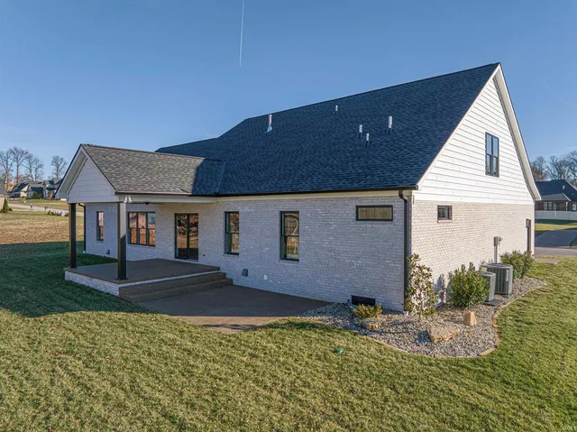 $849,000 | 8818 Jenkins Drive, Evansville, IN 47725