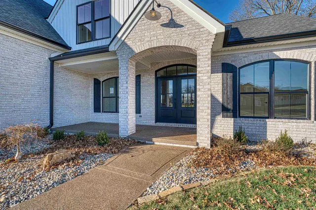 $849,000 | 8818 Jenkins Drive, Evansville, IN 47725