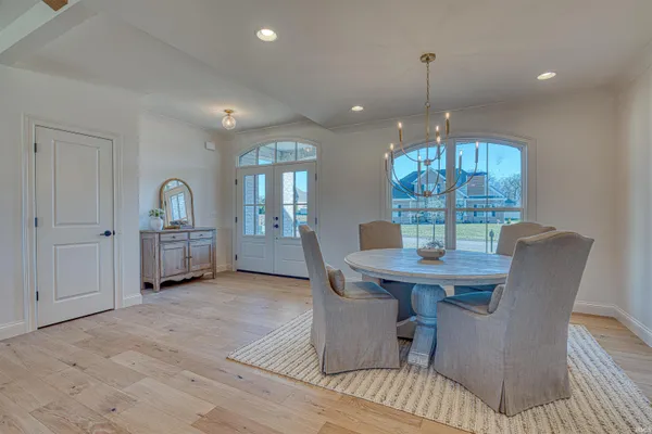 $849,000 | 8818 Jenkins Drive, Evansville, IN 47725