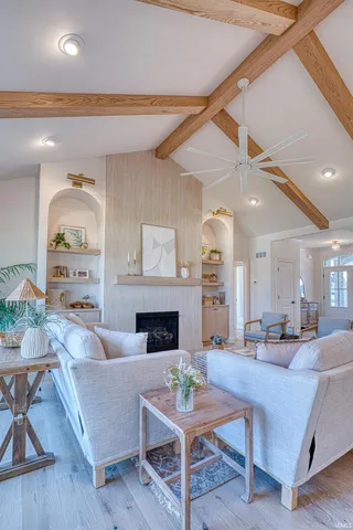 $849,000 | 8818 Jenkins Drive, Evansville, IN 47725