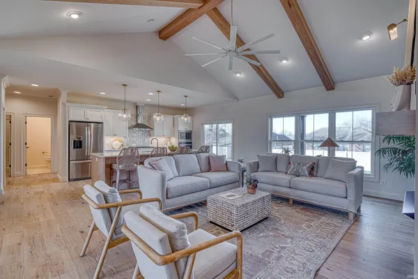 $849,000 | 8818 Jenkins Drive, Evansville, IN 47725