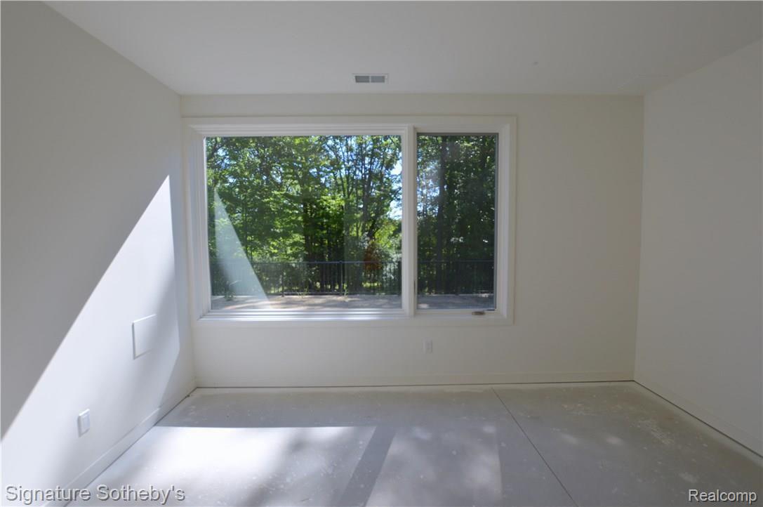 1426 Eastway Rochester, MI 48306 - Photo 35 of 48 45.JPG