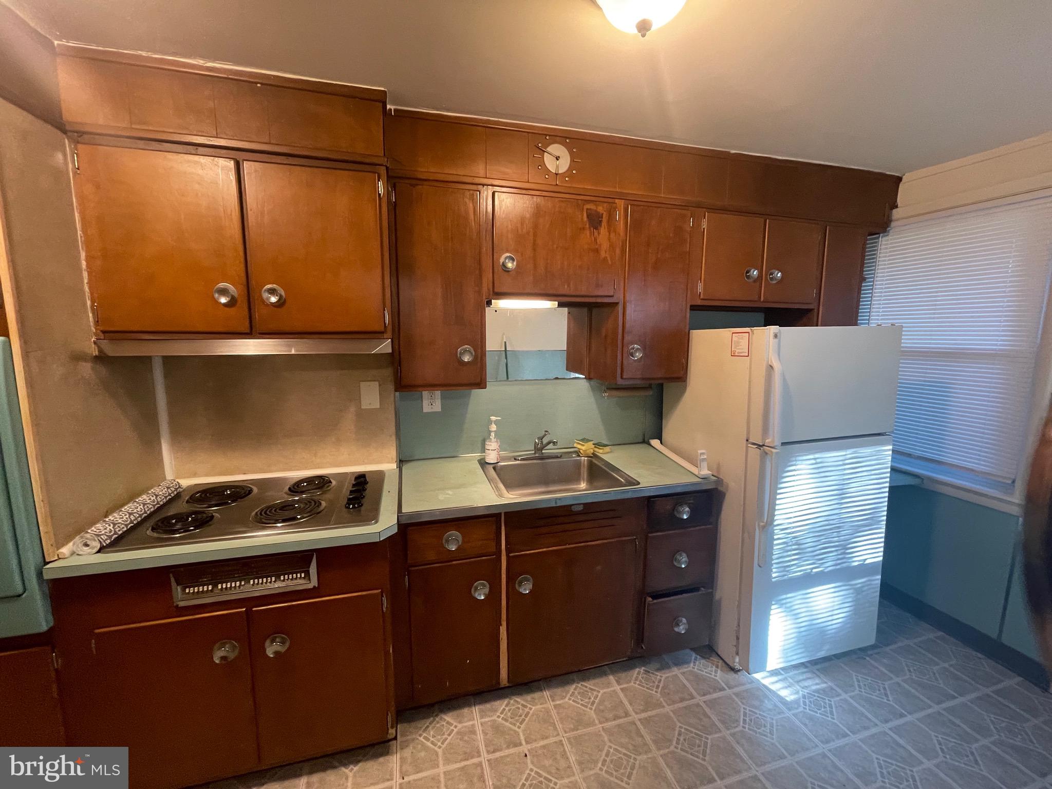 3012 Porter Road Camden, NJ 08104 - Photo 9 of 23