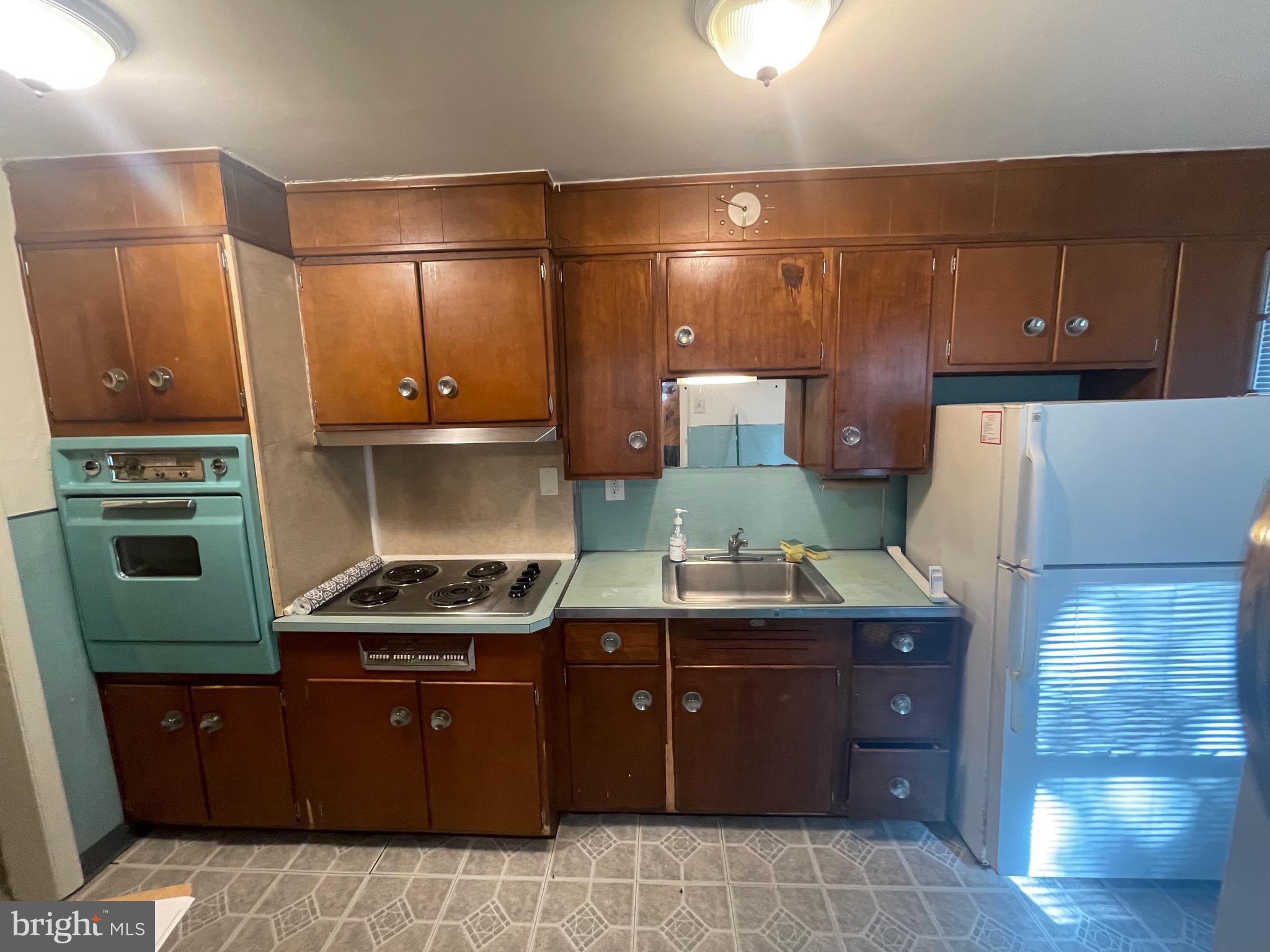 3012 Porter Road Camden, NJ 08104 - Photo 10 of 23