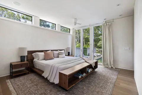 $3,195,000 | 73 Laurel Lane, Sag Harbor, NY 11963