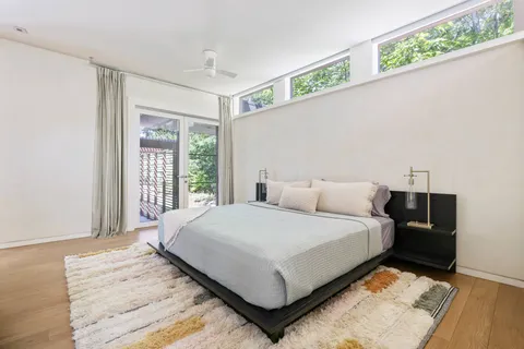 $3,195,000 | 73 Laurel Lane, Sag Harbor, NY 11963