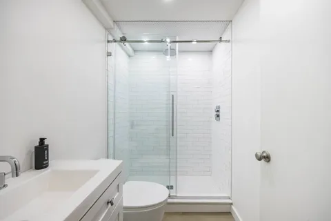 $3,195,000 | 73 Laurel Lane, Sag Harbor, NY 11963