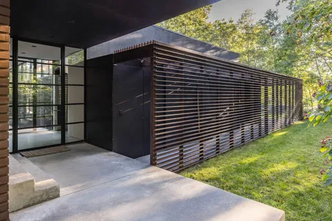 $3,195,000 | 73 Laurel Lane, Sag Harbor, NY 11963