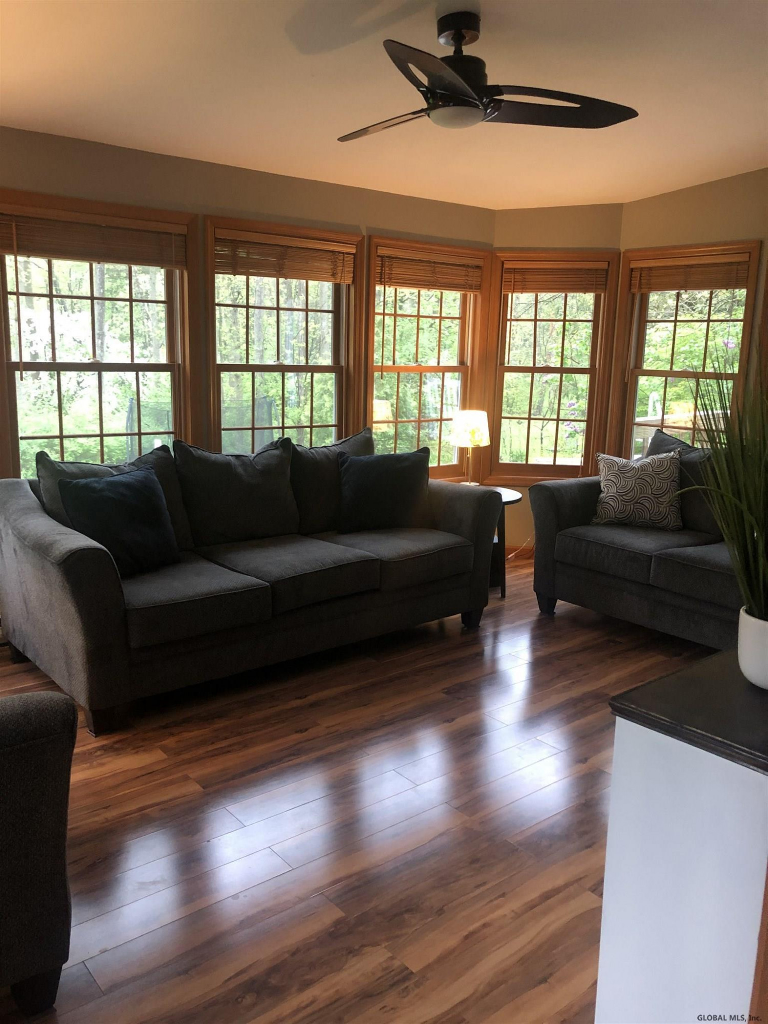 2356 Algonquin Road Niskayuna, NY 12309 - Photo 4 of 8 Photo 4