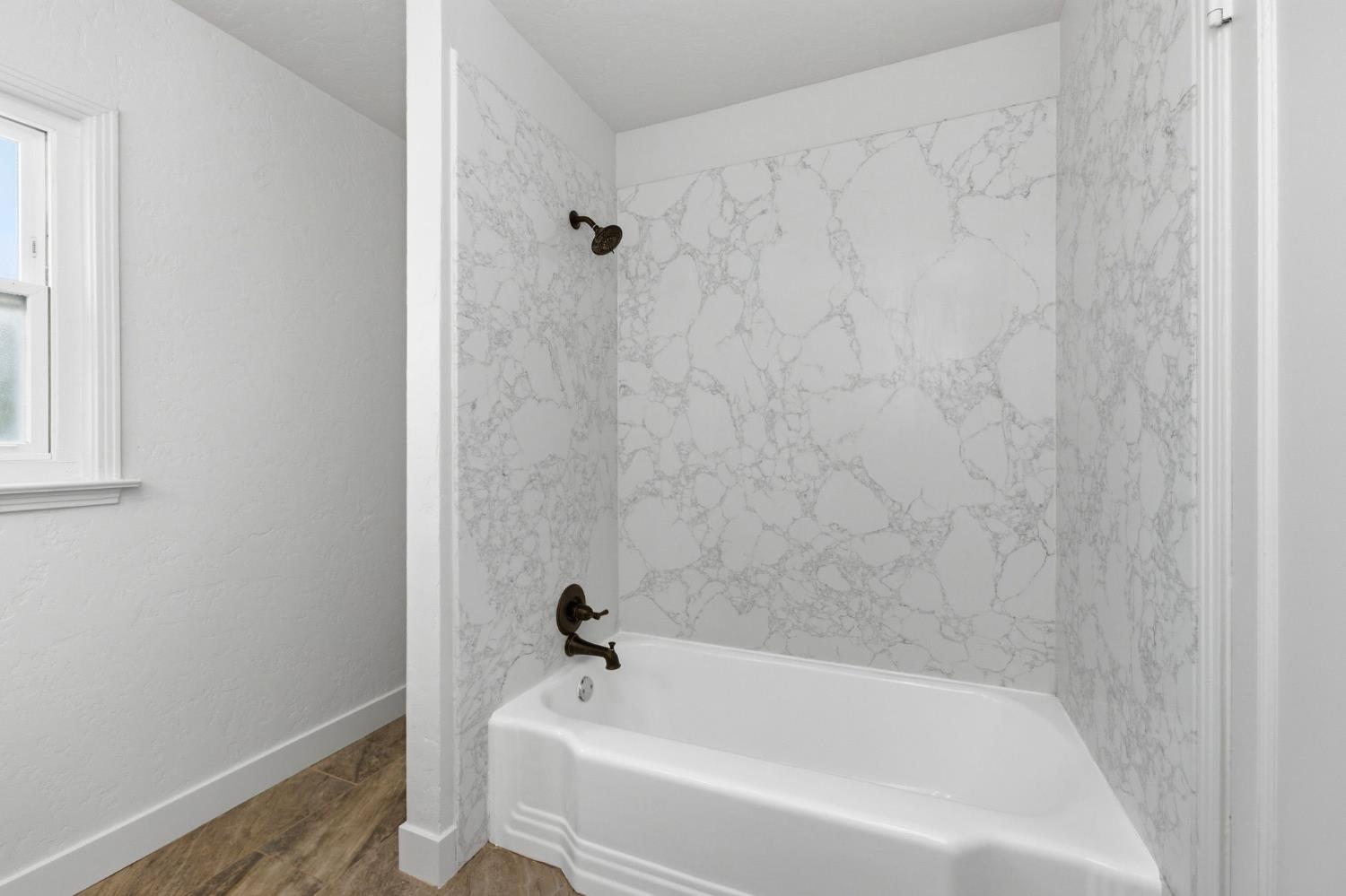 4205 Ralph Lane North Fresno, CA 93727 - Photo 28 of 59
