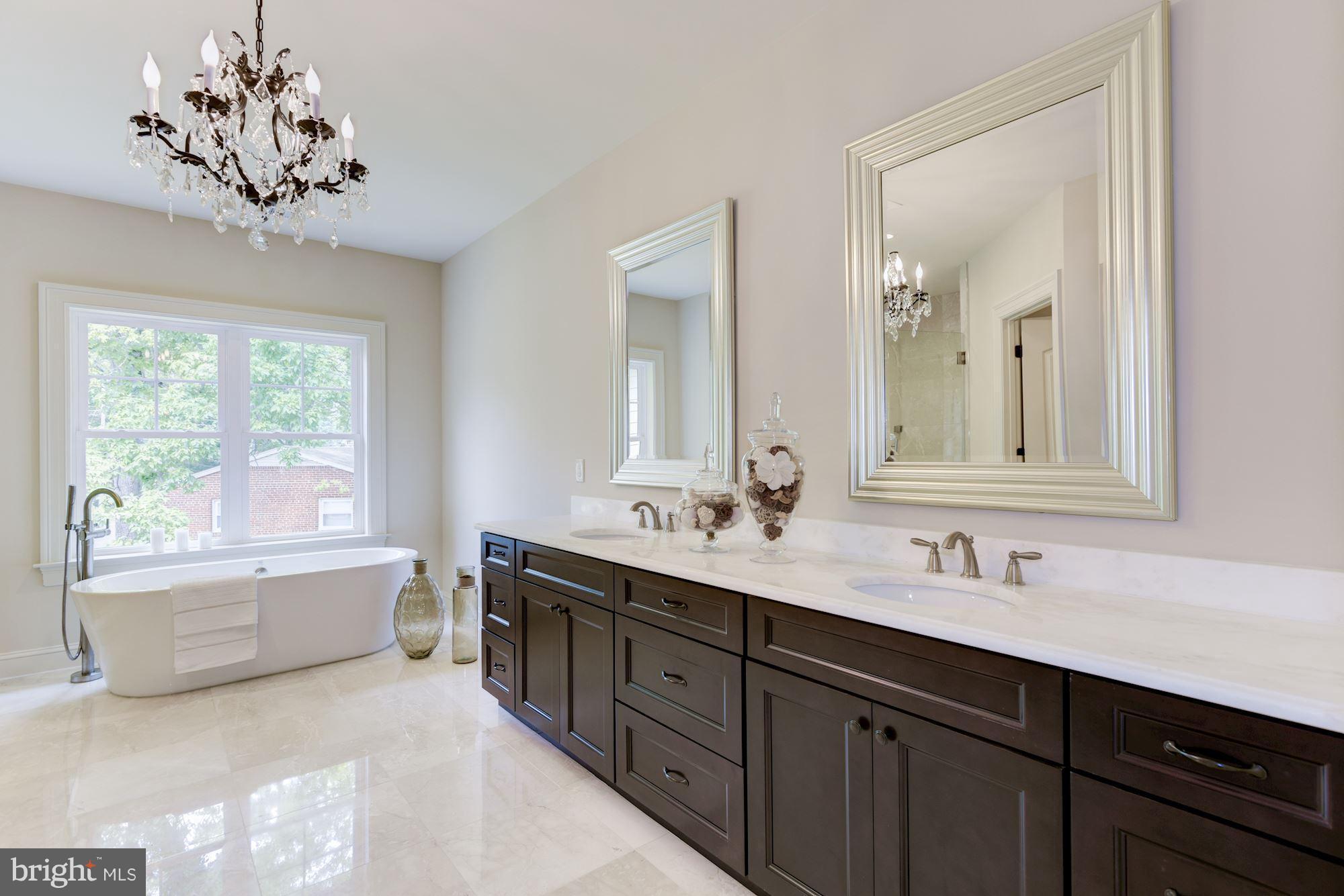 609 Kingsley Road Southwest Vienna, VA 22180 - Photo 22 of 30 Bath (Master)