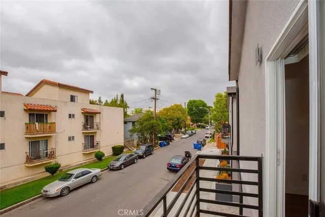 $3,675 | 5026 Cleon Avenue, North Hollywood, CA 91601