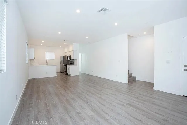 $3,675 | 5026 Cleon Avenue, North Hollywood, CA 91601