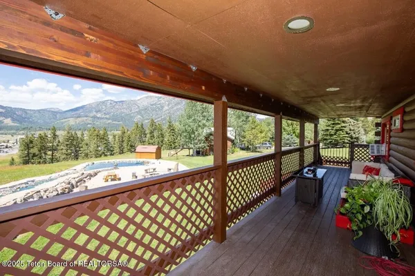 $1,525,000 | 630 Grandview Drive, Alpine, WY 83128