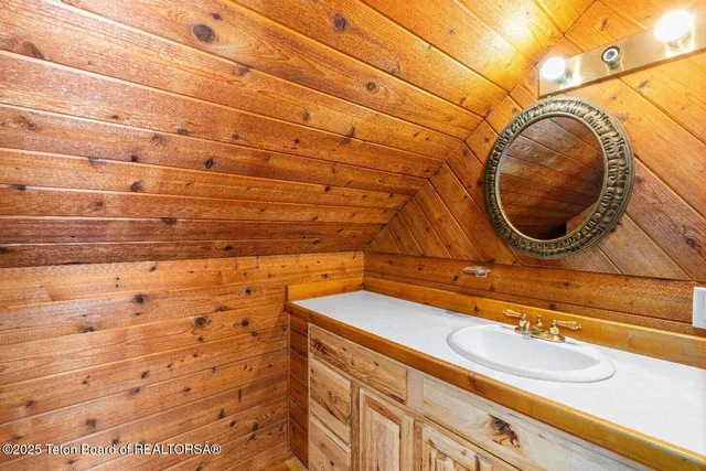 $1,680,000 | 630 Grandview Drive, Alpine, WY 83128