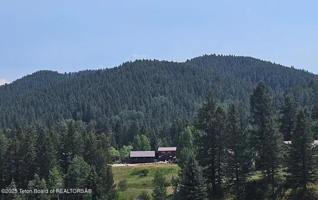 $1,680,000 | 630 Grandview Drive, Alpine, WY 83128