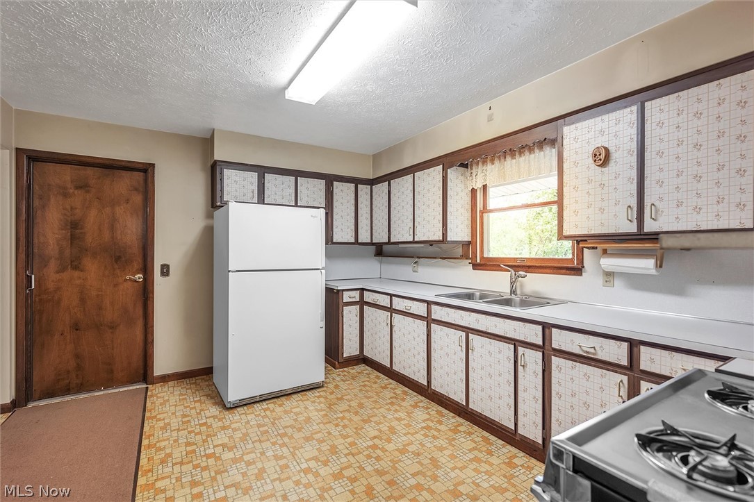 10535 Worrell Road Kirtland, OH 44094 - Photo 8 of 35 Gallery Image 8