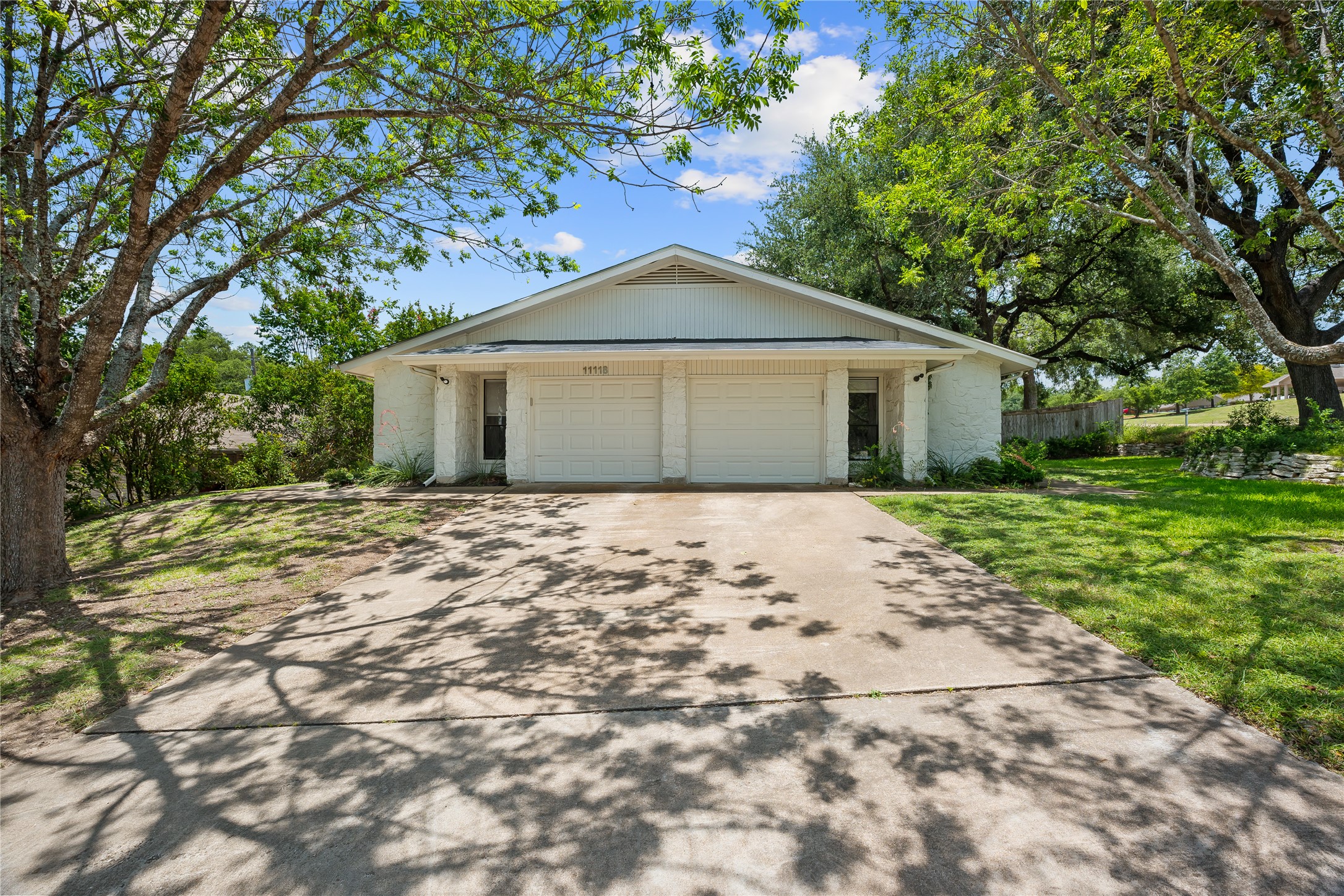11118 Wandering Way Austin, TX 78754 - Photo 2 of 35