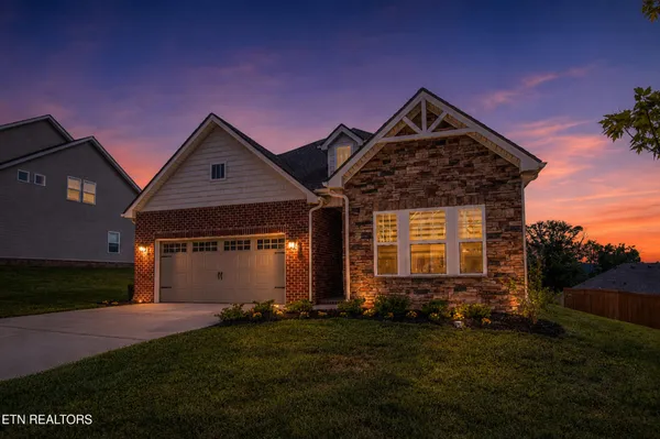 $459,900 | 471 Sugar Maple Trail, Lenoir City, TN 37771