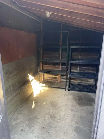 a view of empty room with an empty space