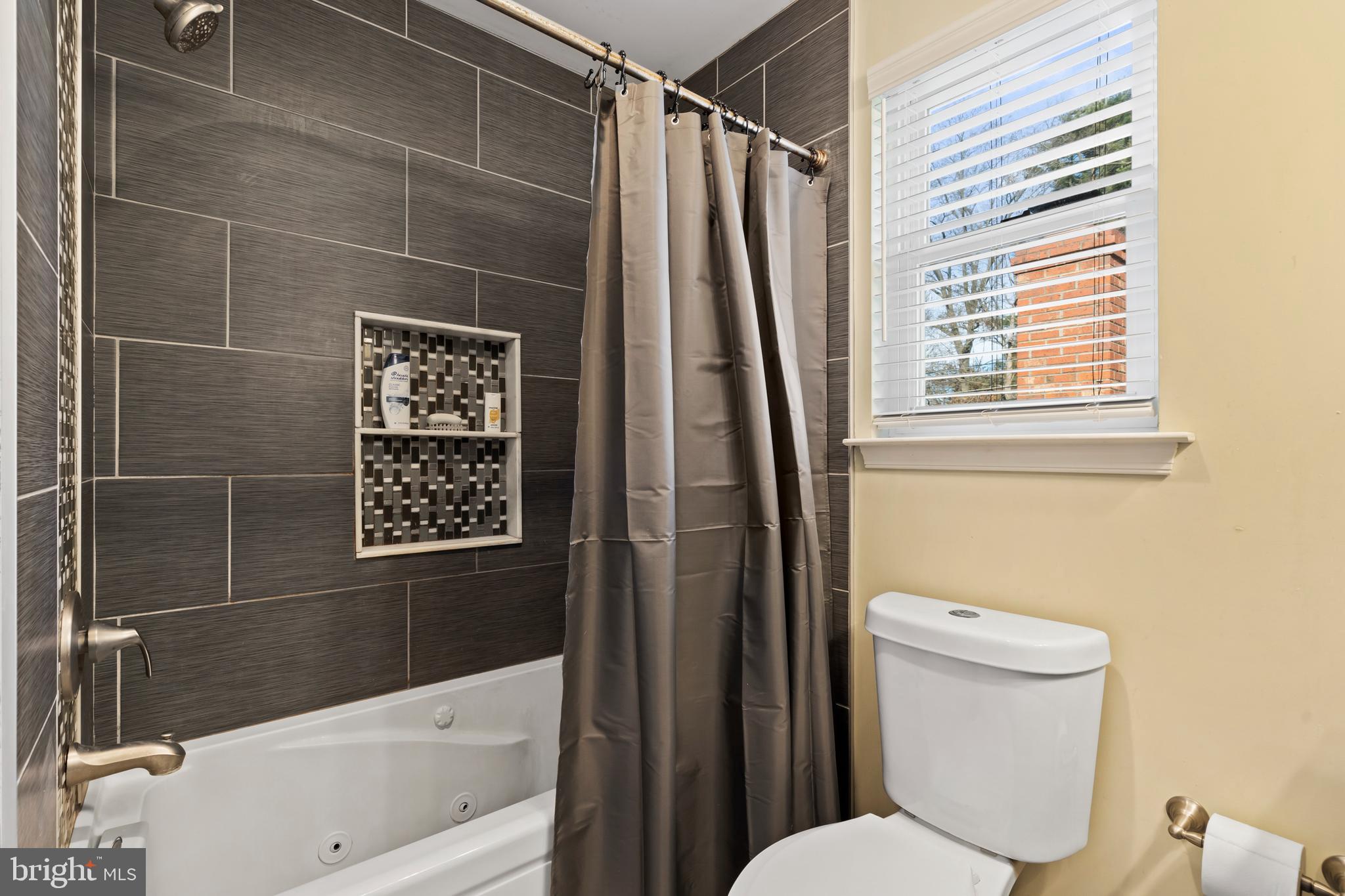 17 Alberts Way Langhorne, PA 19047 - Photo 24 of 35 a bathroom with a toilet and a shower